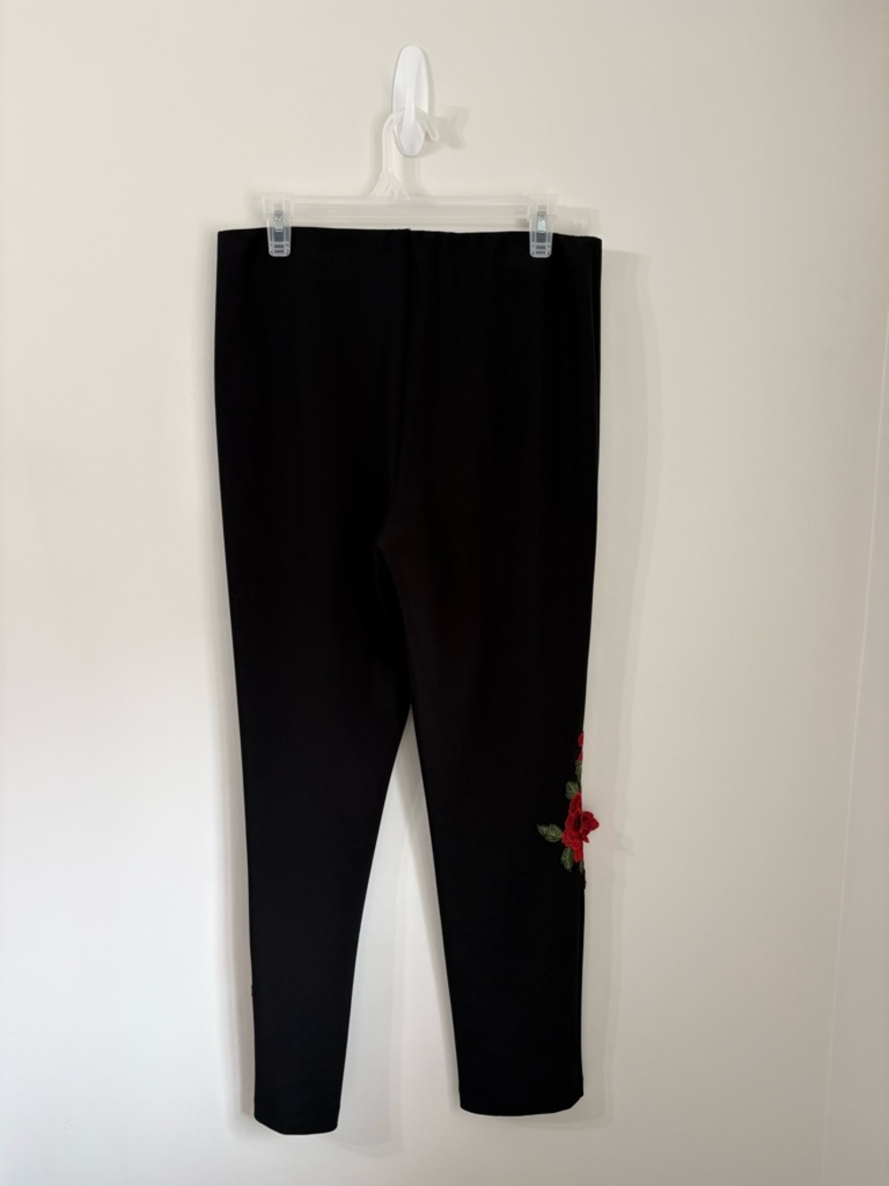 JOSEPH RIBKOFF Rose Embroidered Black Pull On Pants Womens 12 Dark Feminine Chic - Picture 5 of 5